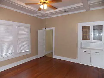 959 Lee St — Photo 3