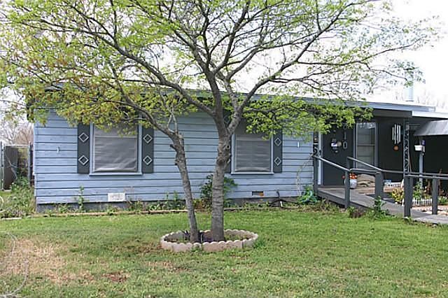 1st image of 810 S Bowie Dr