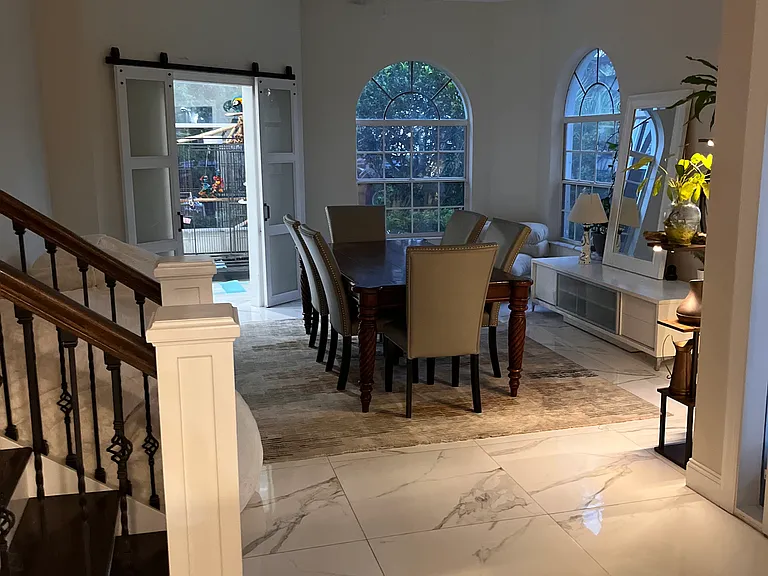 715 Acacia Rd — Photo 13