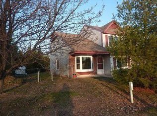 228 Wedgefield Cir, New Castle, DE 19720