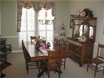 5th image of 6 Villa Bend Dr