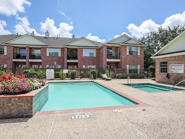 2865 Westhollow Dr #3 — Photo 3