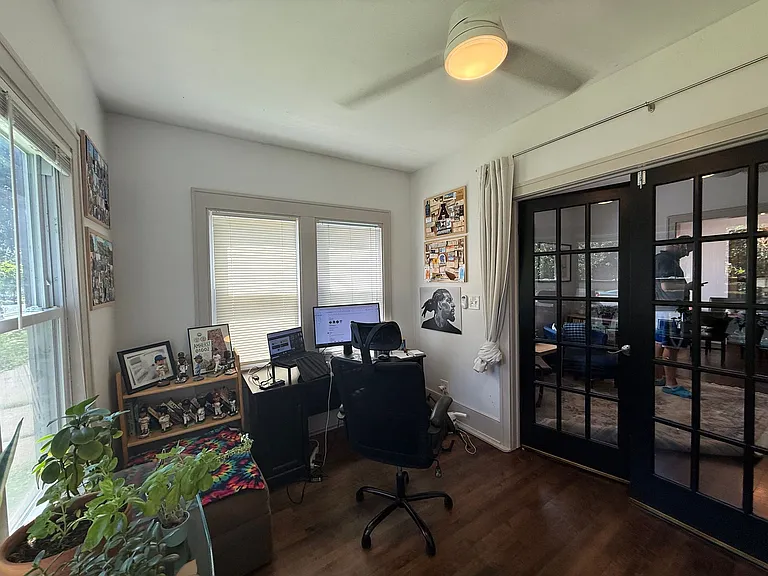 614 5th St NE — Photo 16
