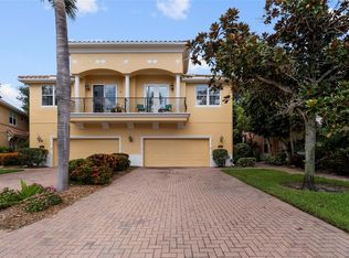 185 Banyan Bay Dr, Saint Petersburg, FL 33705