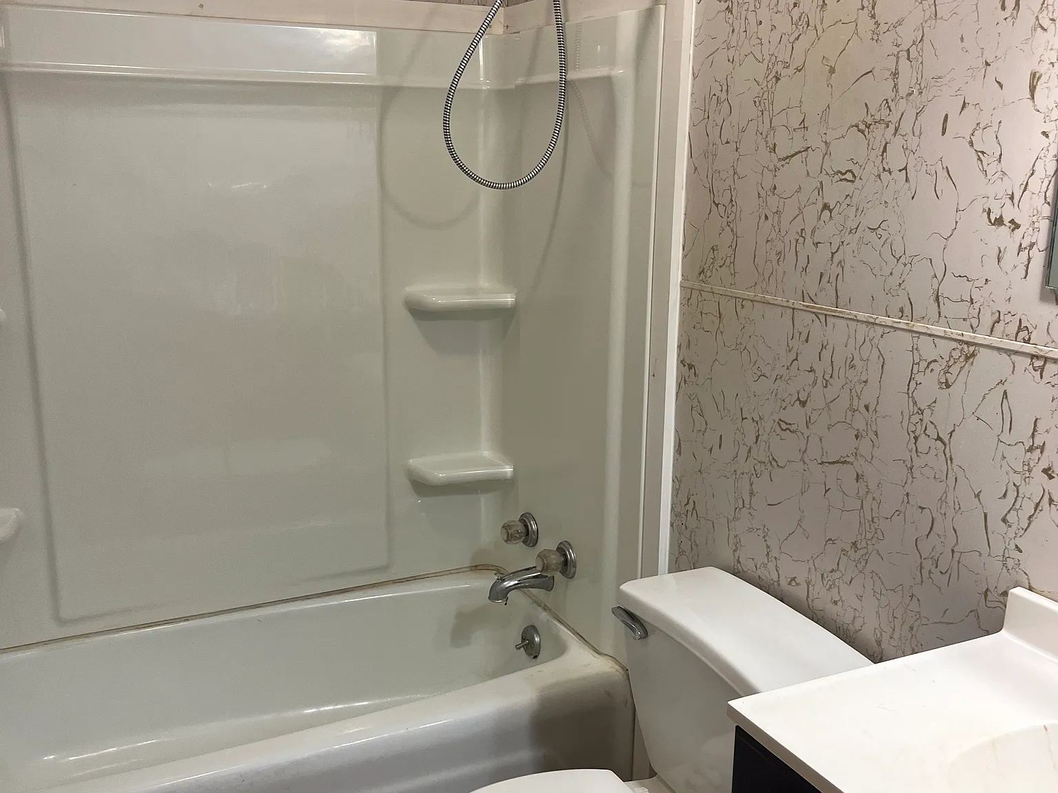 2 bed, $1,000 — Photo 3