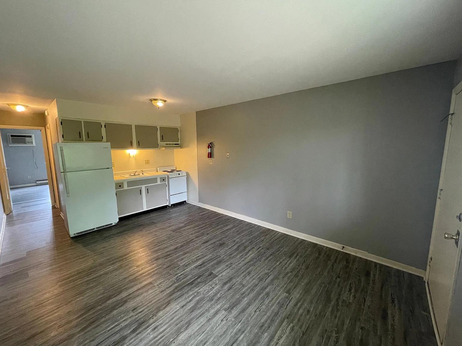 1 bed, 1.0 bath, 475 sqft, $825 — Photo 1