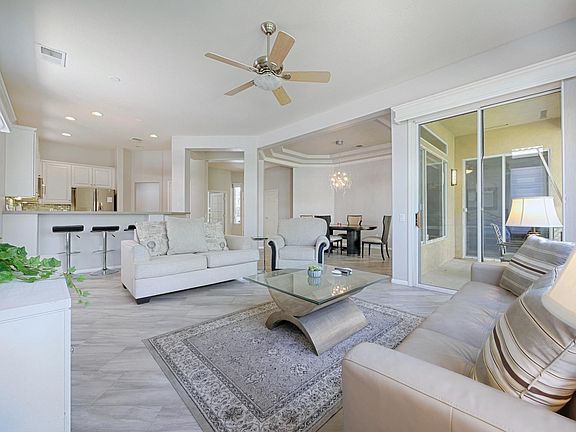 5th image of 44054 Royal Troon Dr