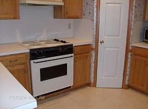 3rd image of 9685 Amblewood Ln