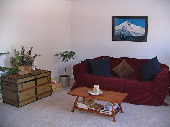 4th image of 2238 Sumac Dr