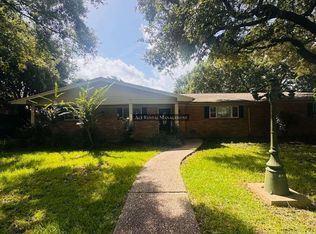 2645 Grand Blvd, Port Neches, TX 77651