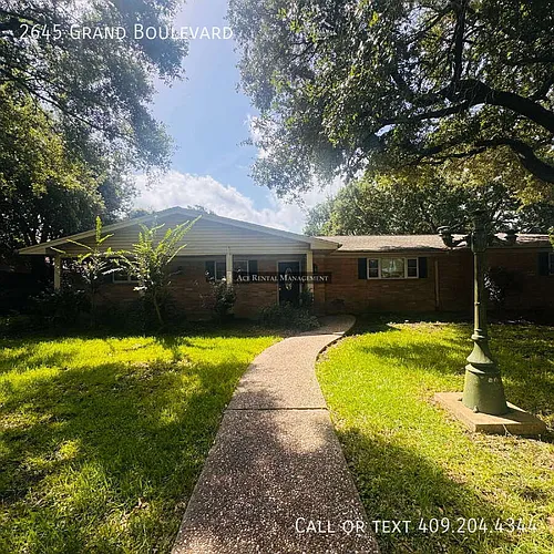 2645 Grand Blvd Photo 1