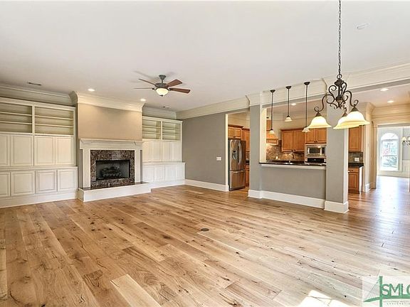 5th image of 872 Southbridge Blvd