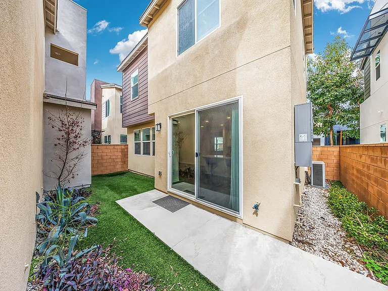 10532 Wilding Dr — Photo 45