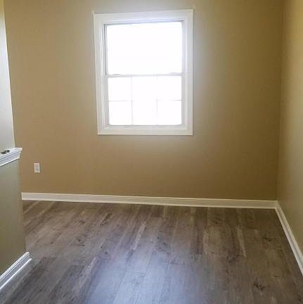 5th image of 931 Palm Springs Blvd APT D