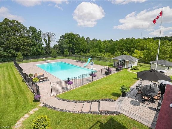 2nd image of 10 Azalea Ct