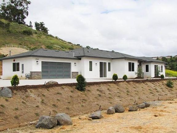 2nd image of 2560 Cherimoya Dr