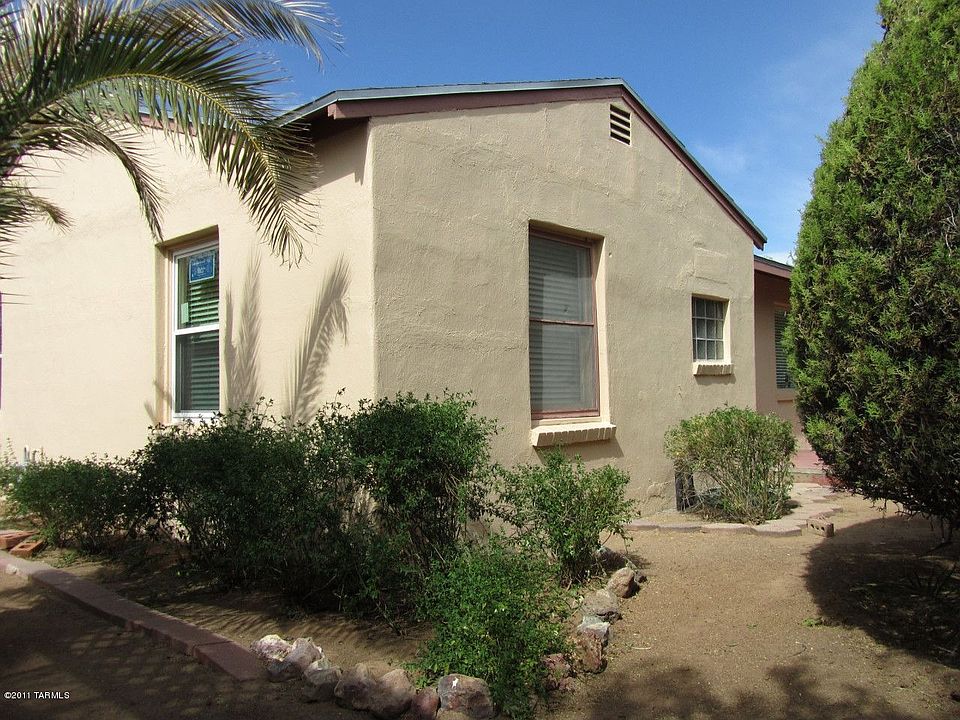 1st image of 2809 E Linden St