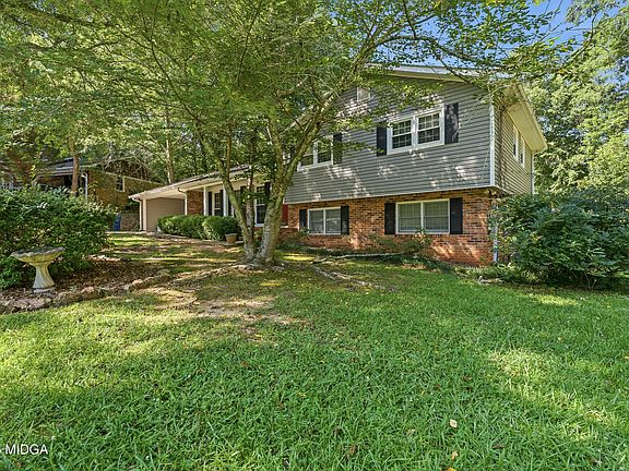 3rd image of 3150 Misty Valley Ct