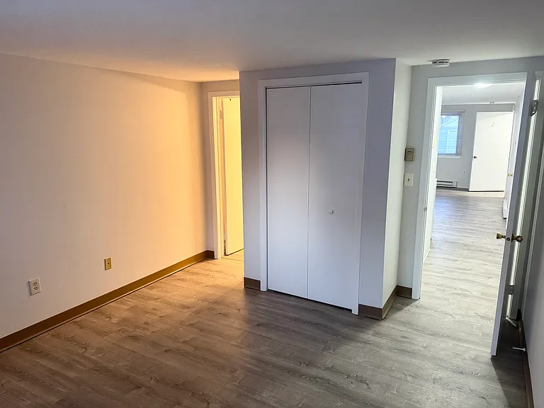 2 Russell St #2 — Photo 10