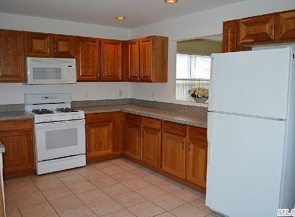 5th image of 141 Scenic Lake Dr