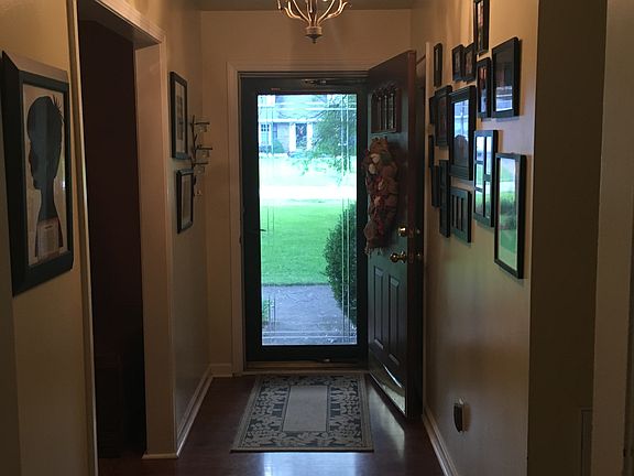 4th image of 812 Ironwood Dr