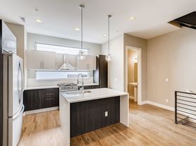 Fairfax Row