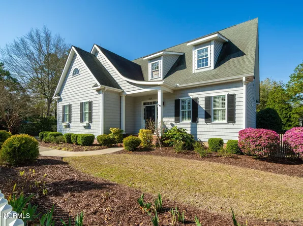 108 Camp Morehead Drive, Morehead City, NC 28557