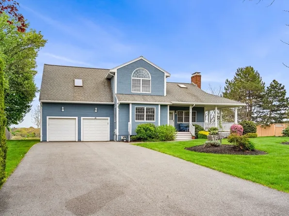 16 Lauren Ln, Lynn, MA 01904