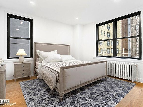 3rd image of 160 E 48th St APT 7A