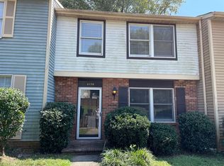 8256 Knights Bridge Rd, Charlotte, NC 28210