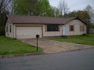 503 Oak Cv, Bolivar, TN 38008