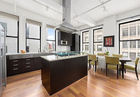 4th image of 43-45 E 30th St #10A