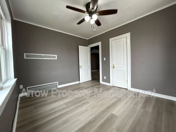 723 Ella St #B2, Beatrice, NE 68310