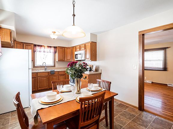 5th image of 2143 MacArthur ROAD