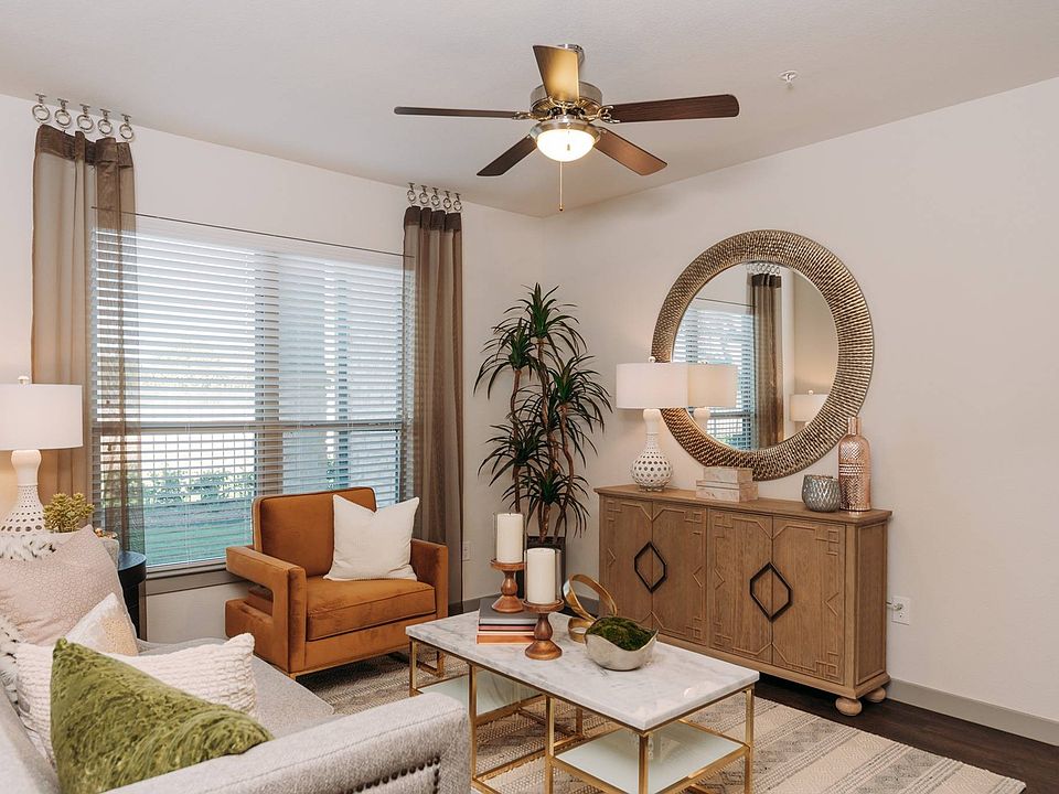 Living Room with Ceiling Fan
