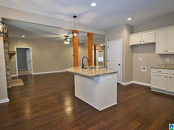 3rd image of 129 Horton Dr