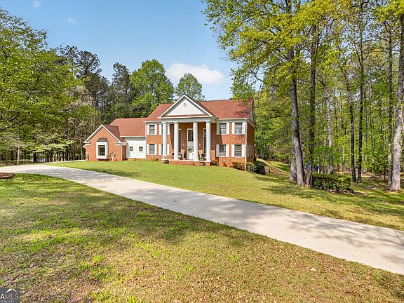 4th image of 3035 Mount Zion Rd