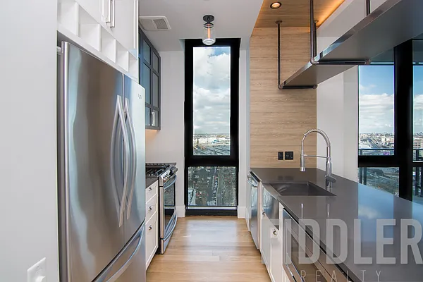 Rented by The KCI Group | media 10