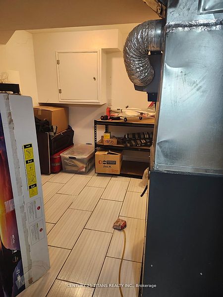 Ajax House for rent - 1 Bedroom — photo 4