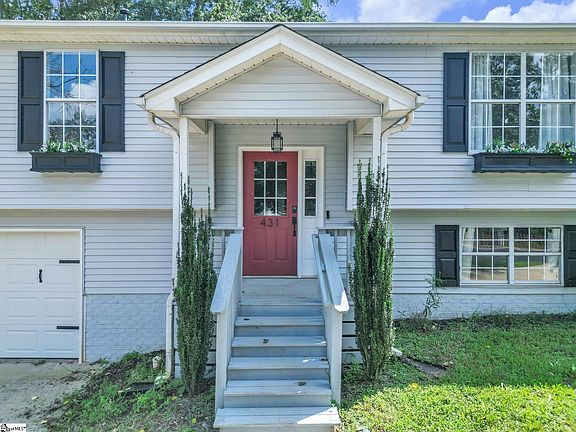 3rd image of 431 Maplewood Cir
