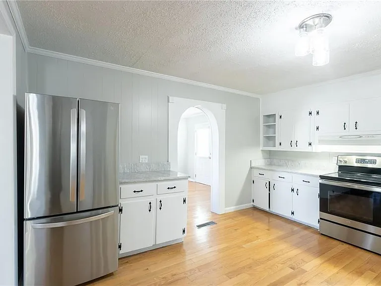 4715 S Lee St — Photo 10