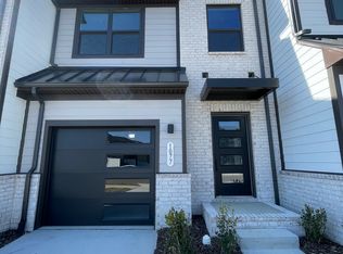 1077 Riverbrook Dr, Gallatin, TN 37066