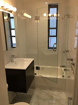 Rented by Mann Maurice A | media 15