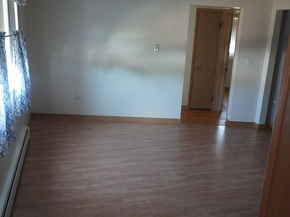 3rd image of 5443 N Sayre Ave Unit 2
