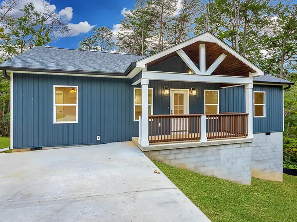 7118 Flagstone Dr, Ooltewah, TN 37363