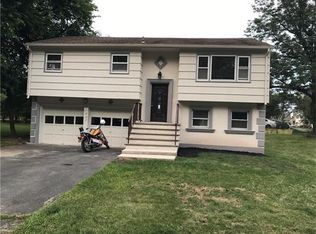 1285 Brookside Rd, Piscataway, NJ 08854