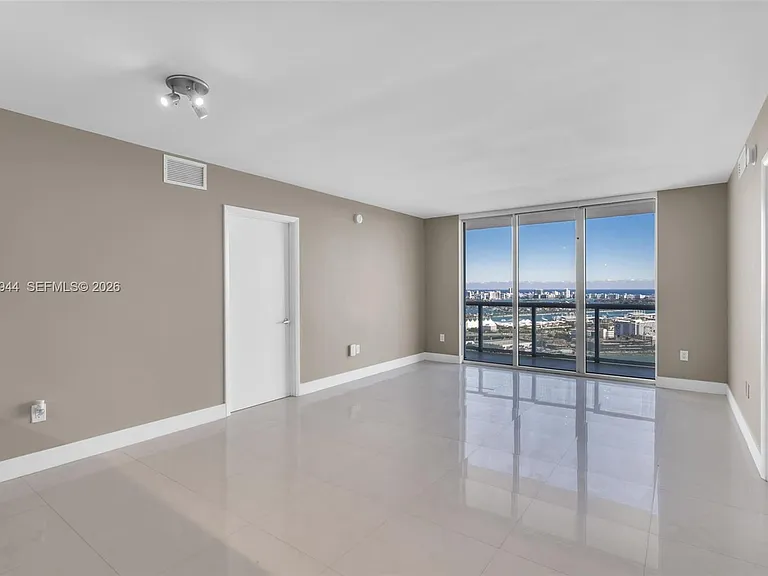 50 Biscayne Blvd #4002 — Photo 6