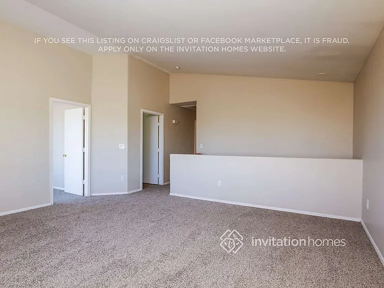 10307 W Denton Ln — Photo 7
