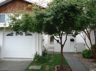 2465 Cabernet St, Napa, CA 94558