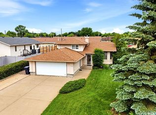 105 Courtside CRESCENT, Pilot Butte, SK S0G 3Z0